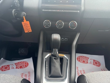Image véhicule  Renault CLIO (32)