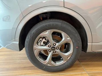 Image véhicule  Ford KUGA (8)