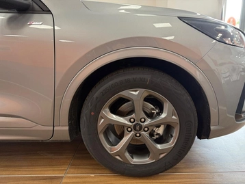 Image véhicule  Ford KUGA (9)