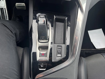 Image véhicule  Peugeot 5008 (28)