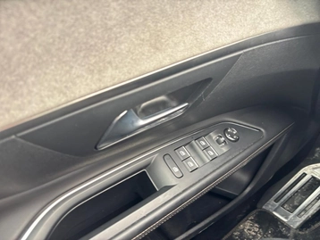 Image véhicule  Peugeot 5008 (12)