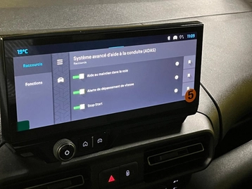 Image véhicule  Citroën BERLINGO (45)