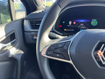 Image véhicule  Renault CAPTUR (24)