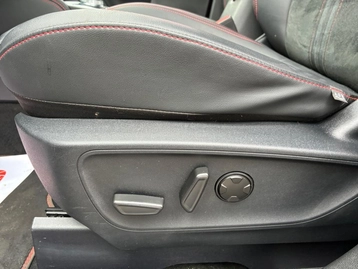 Image véhicule  Ford KUGA (18)