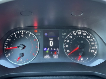 Image véhicule  Renault CAPTUR (10)