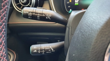 Image véhicule  MG EHS (8)