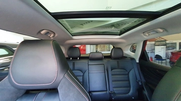 Image véhicule  MG EHS (9)