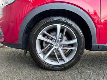 Image véhicule  MG EHS (25)