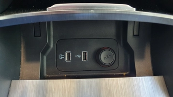 Image véhicule  MG EHS (7)