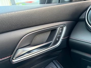 Image véhicule  MG EHS (22)