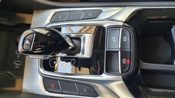 Image véhicule  MG EHS (4)