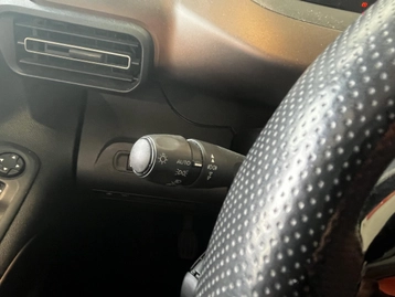 Image véhicule  Peugeot RIFTER (17)