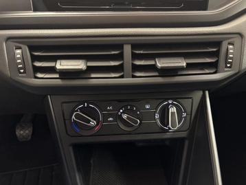 Image véhicule  Volkswagen POLO (14)
