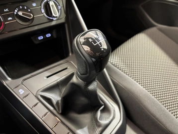 Image véhicule  Volkswagen POLO (16)