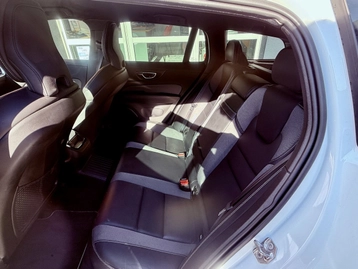 Image véhicule  Volvo V60 (18)