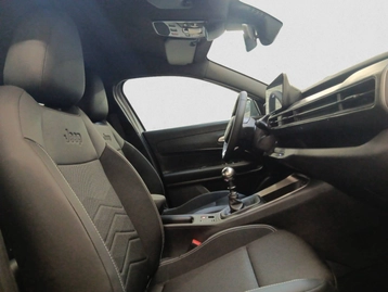 Image véhicule  Jeep AVENGER (17)