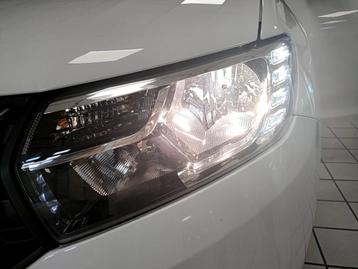 Image véhicule  Dacia SANDERO (17)