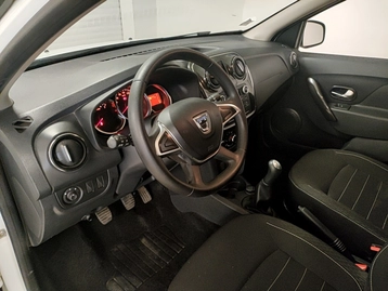 Image véhicule  Dacia SANDERO (12)