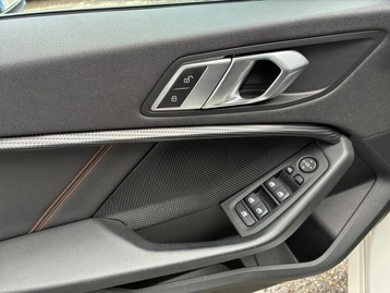 Image véhicule  BMW SÉRIE 1 (19)