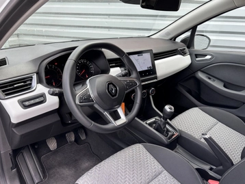 Image véhicule  Renault CLIO (2)