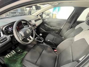 Image véhicule  Renault CLIO (7)