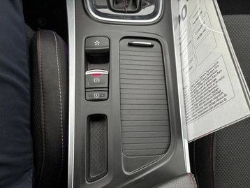 Image véhicule  Renault MEGANE (43)