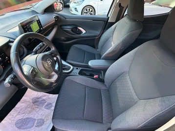 Image véhicule  Toyota YARIS (11)