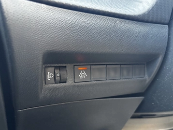 Image véhicule  Peugeot 2008 (28)