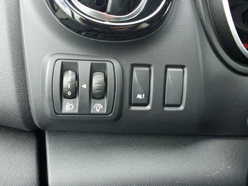 Image véhicule Renault TRAFIC (17) Image véhicule Renault TRAFIC (17)