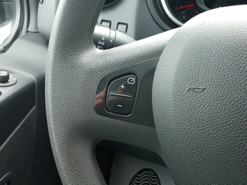 Image véhicule Renault TRAFIC (36) Image véhicule Renault TRAFIC (36)