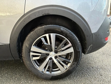 Image véhicule  Peugeot 5008 (7)