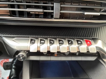 Image véhicule  Peugeot 5008 (33)