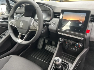 Image véhicule  Renault CLIO (36)