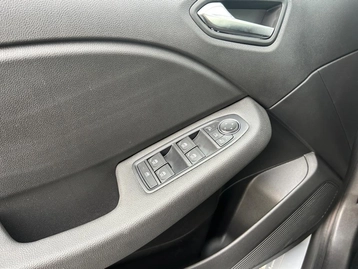 Image véhicule  Renault CLIO (20)