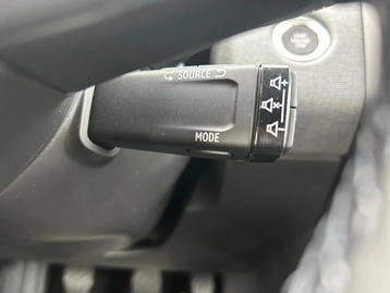 Image véhicule  Renault CLIO (24)