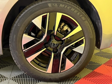 Image véhicule  Peugeot 208 (39)