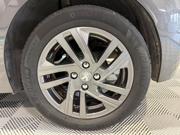 Image véhicule  Peugeot 208 (23)