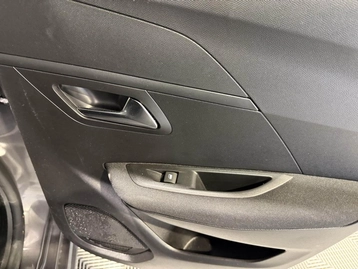 Image véhicule  Peugeot 208 (33)