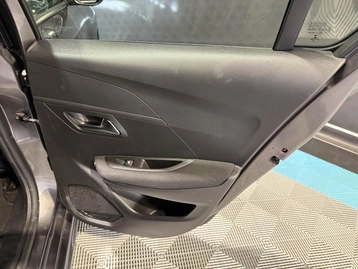 Image véhicule  Peugeot 208 (32)