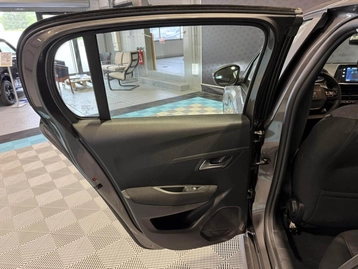 Image véhicule  Peugeot 208 (41)