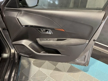 Image véhicule  Peugeot 208 (37)