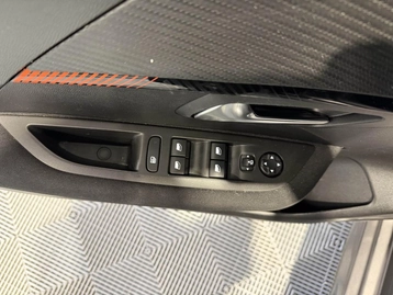 Image véhicule  Peugeot 208 (49)