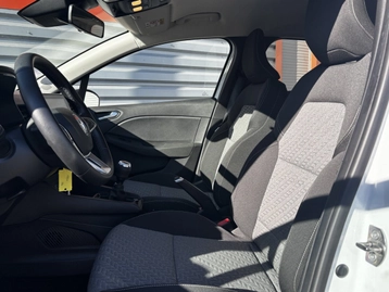 Image véhicule  Renault CLIO (3)
