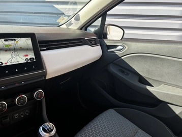 Image véhicule  Renault CLIO (26)