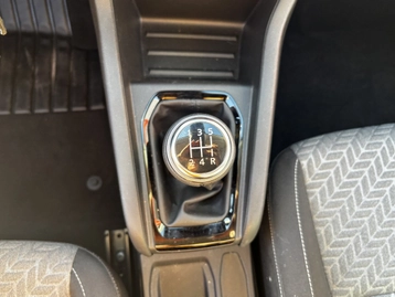 Image véhicule  Renault CLIO (25)