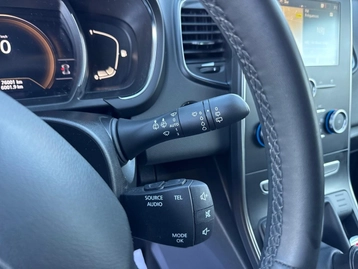 Image véhicule Renault SCENIC (34) Image véhicule Renault SCENIC (34)