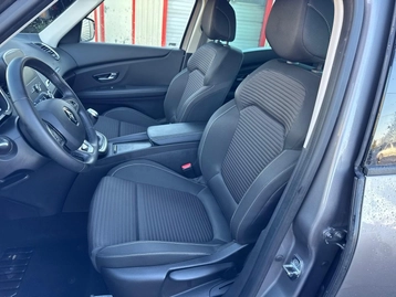 Image véhicule Renault SCENIC (20) Image véhicule Renault SCENIC (20)