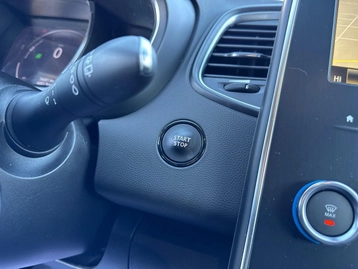 Image véhicule Renault SCENIC (35) Image véhicule Renault SCENIC (35)