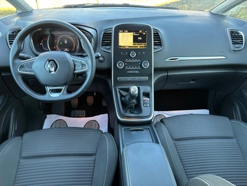 Image véhicule Renault SCENIC (5) Image véhicule Renault SCENIC (5)