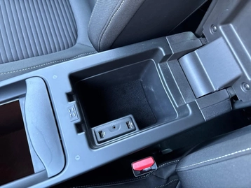 Image véhicule Renault SCENIC (37) Image véhicule Renault SCENIC (37)